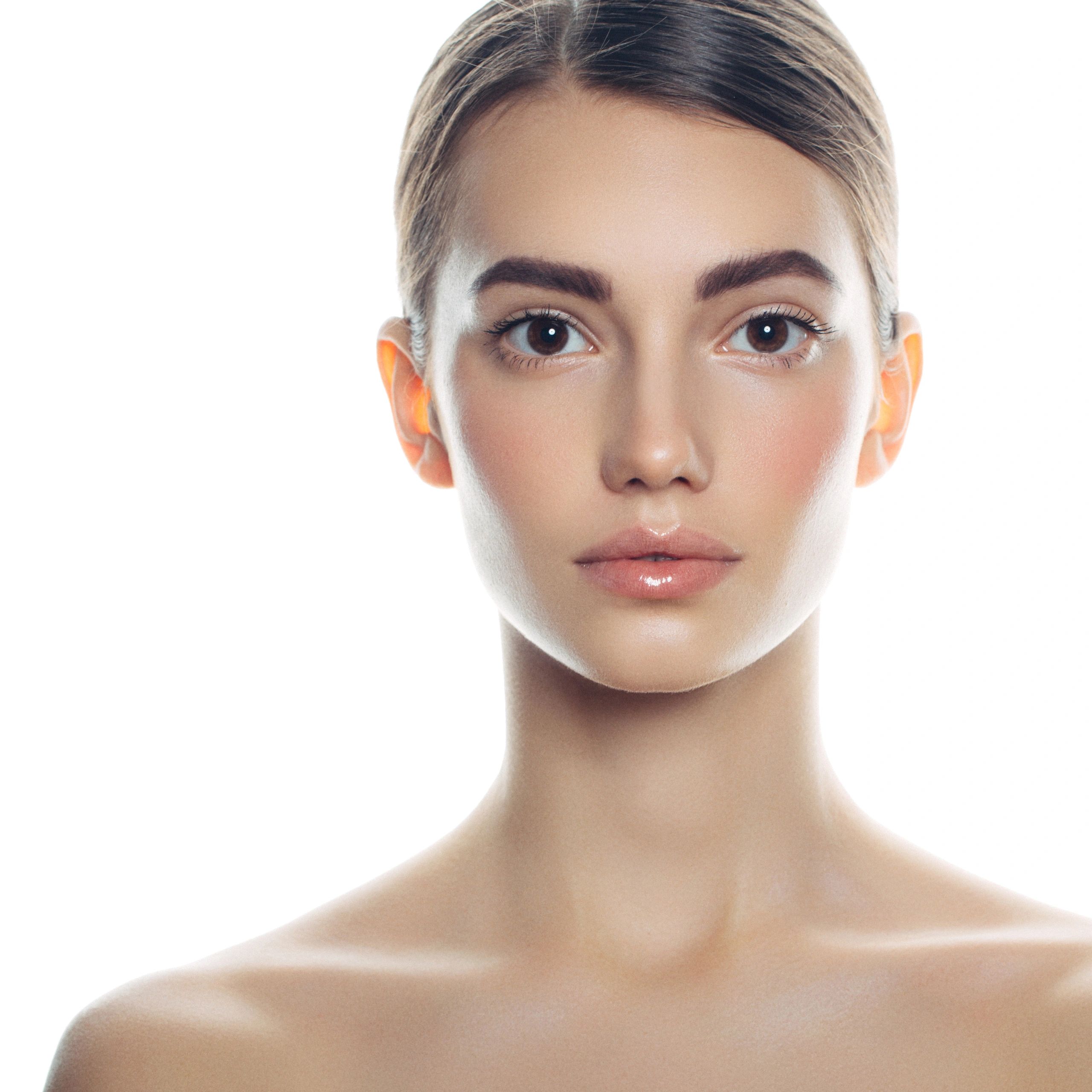 Portrait showing natural makeup and defined brows